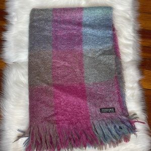 Foxford Throw Blanket 56X42